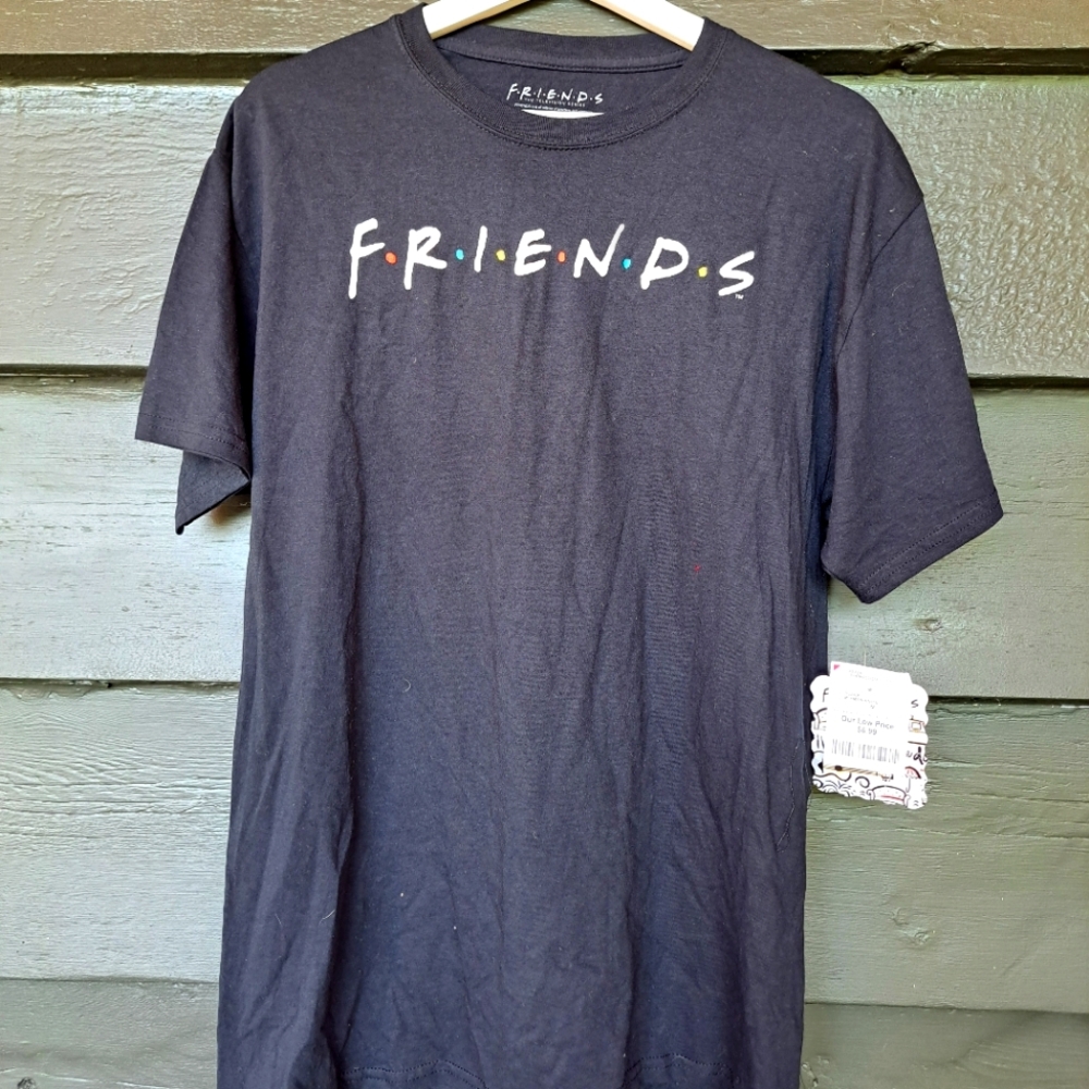 NWT Friends tee size M